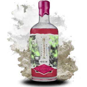 Herejía Rubí Gin en un fondo artístico de bosques chilenos